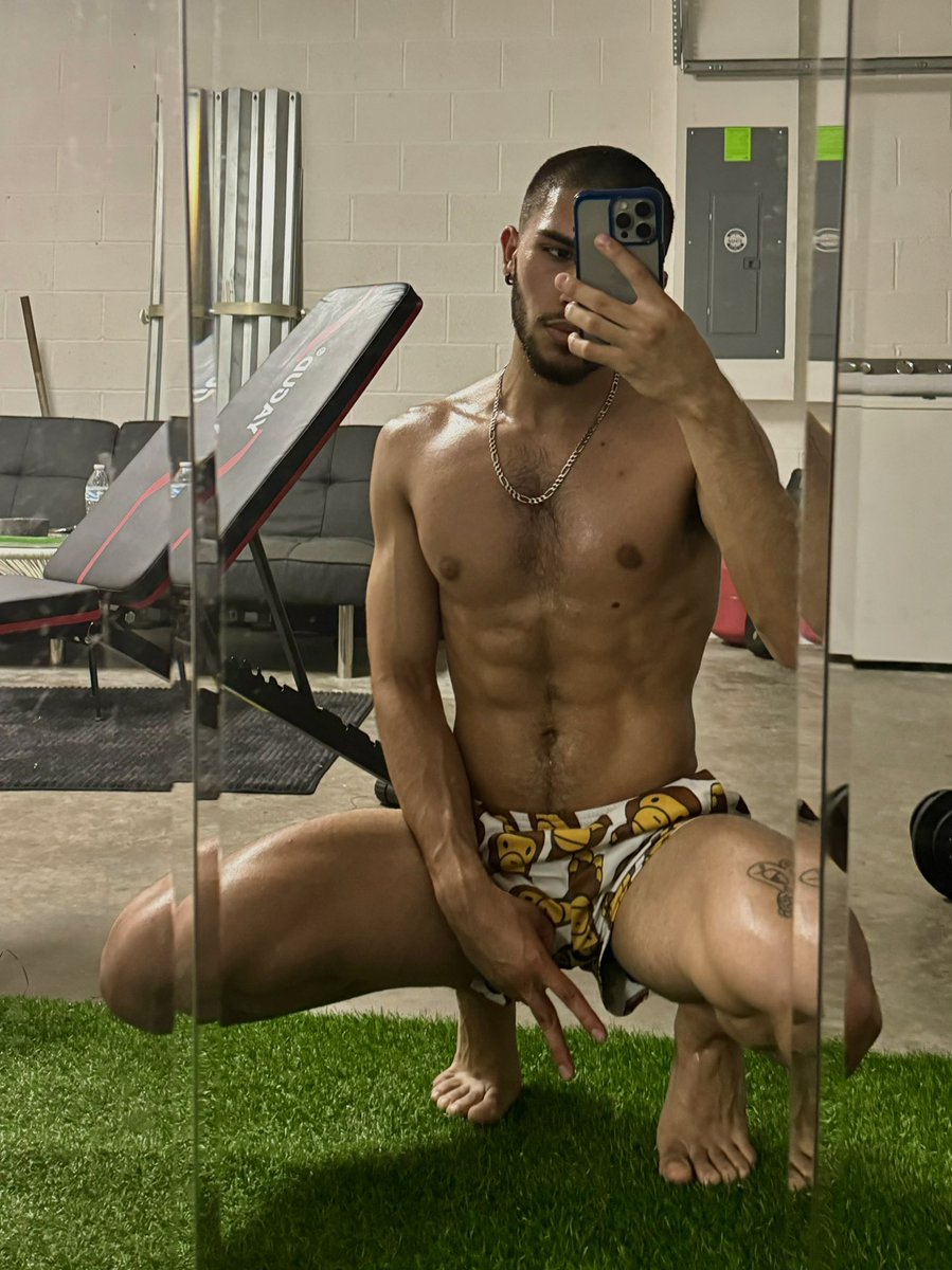 Raichul0's tweet photo. sweaty https://t.co/69Wcw4laN9
