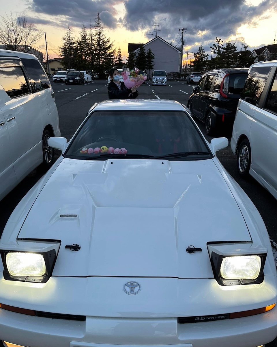 ts_o_v's tweet image. 3月いっぱいで退職!今日から2週間ニート😂
先輩に撮ってもらったスープラとのツーショいい感じ💗笑
#70スープラ
#スポーツカー女子
#車好きと繋がりたい