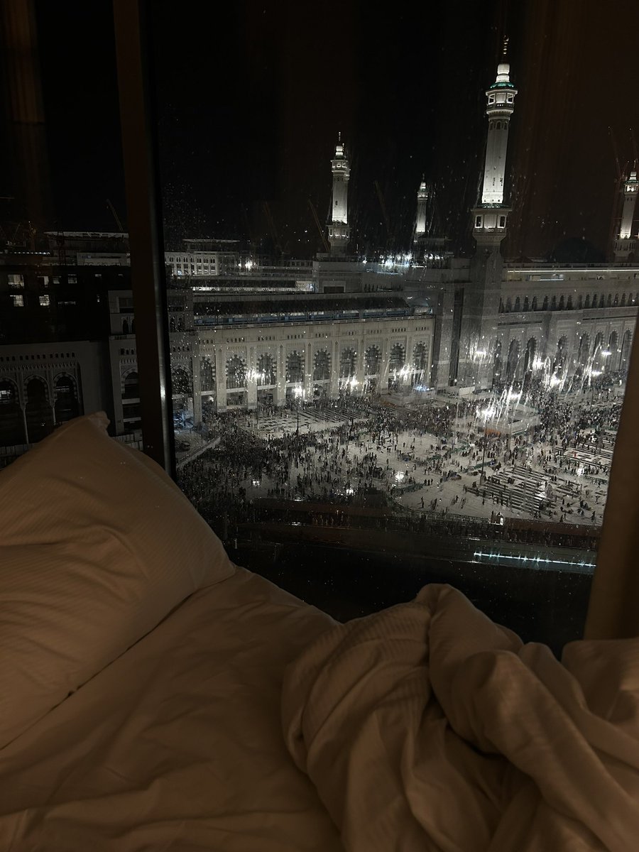 devsli_'s tweet image. هذي النومة اللي تشفي الروح 🤍
الحمدلله يارب 🌧️