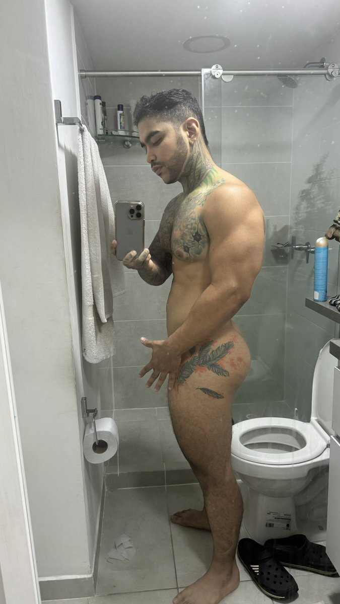 Hola gente, me la acabé de tomar…tengo ganas de sacar leche 💦
onlyfans.com/sebasbrosss