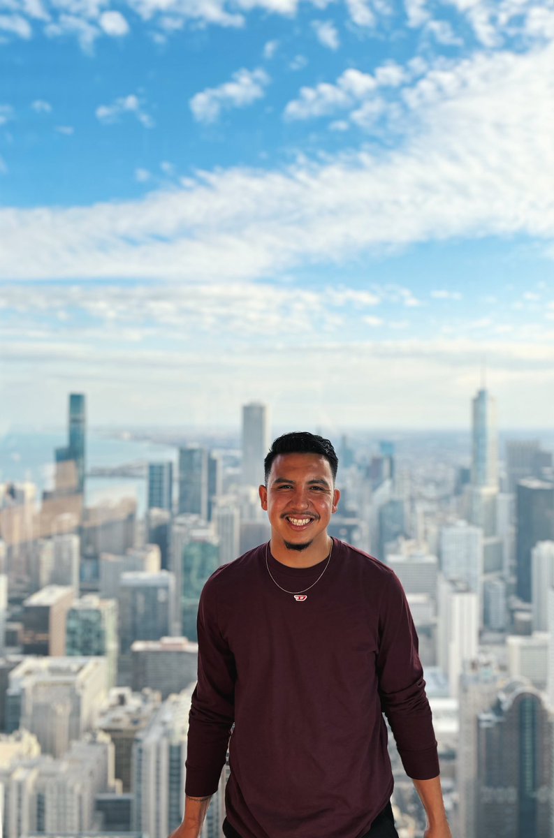Jveee_'s tweet photo. Chi-Town 📍 https://t.co/iiQQ7jVxG1