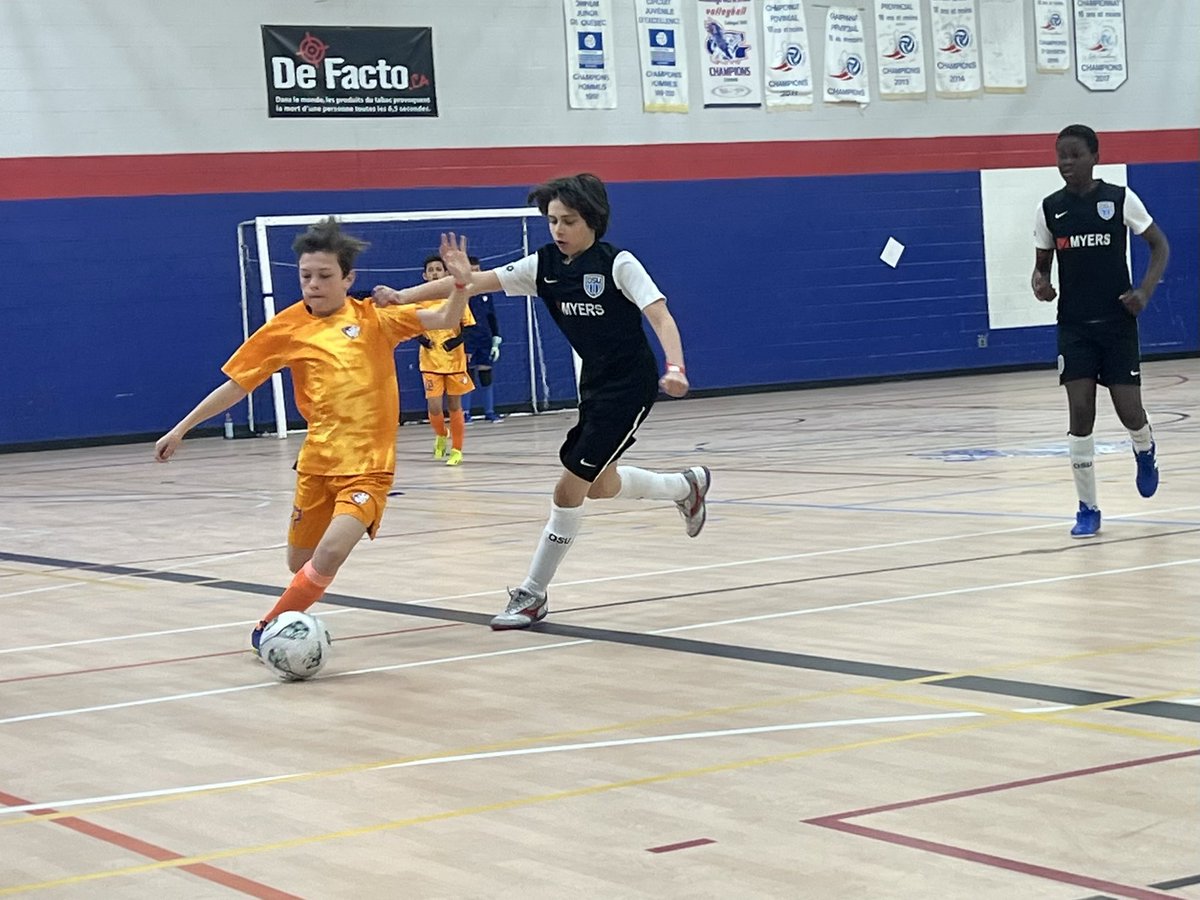 Multiple @OSUsoccer winners and finalists in a very well organized, intense and fun Coupe Futsal @ongriffons in #Gatineu #Quebec. Well done to the teams and organizers!