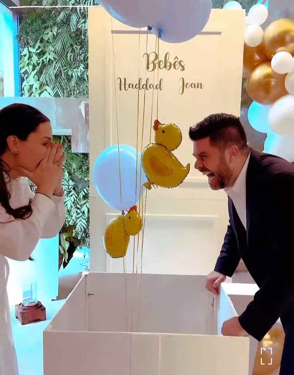 roselyrodrigues's tweet image. AGBNews - Rosely Rodrigues: Nadja Haddad espera os gêmeos José e Antônio :
Confira 👇👇 agbnews.blogspot.com/2024/03/nadja-…
#nadjahaddad  #danilojoan
#makeoff
📸 Reprodução de vídeo