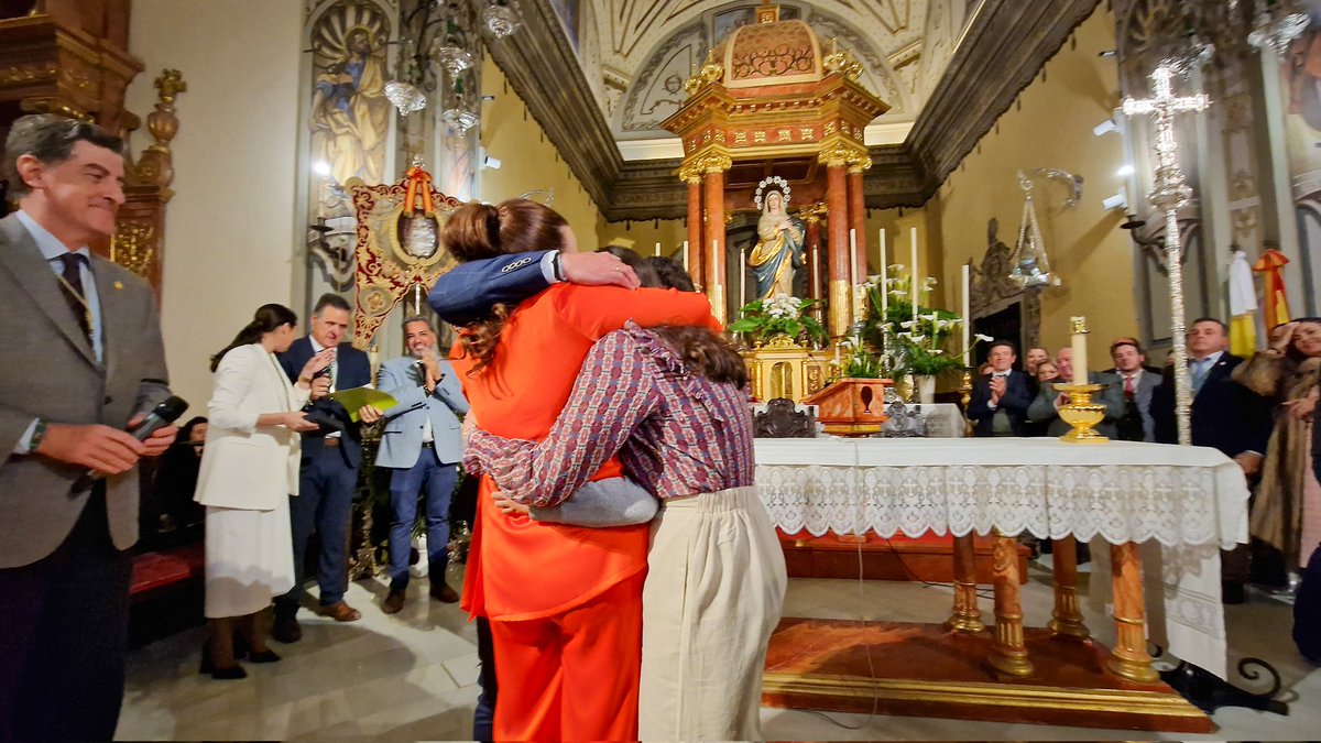 ROMERÍA | Sebastián Suarez, Hermano Mayor de la Romería del Rocío 2024. 

¡Enhorabuena! Que la Virgen te guíe en la responsabilidad y el honor que nuestros hermanos te han encomendado. 

Votos emitidos: 3577
Sebastián Suarez Viera: 1856 

#ElRocío24