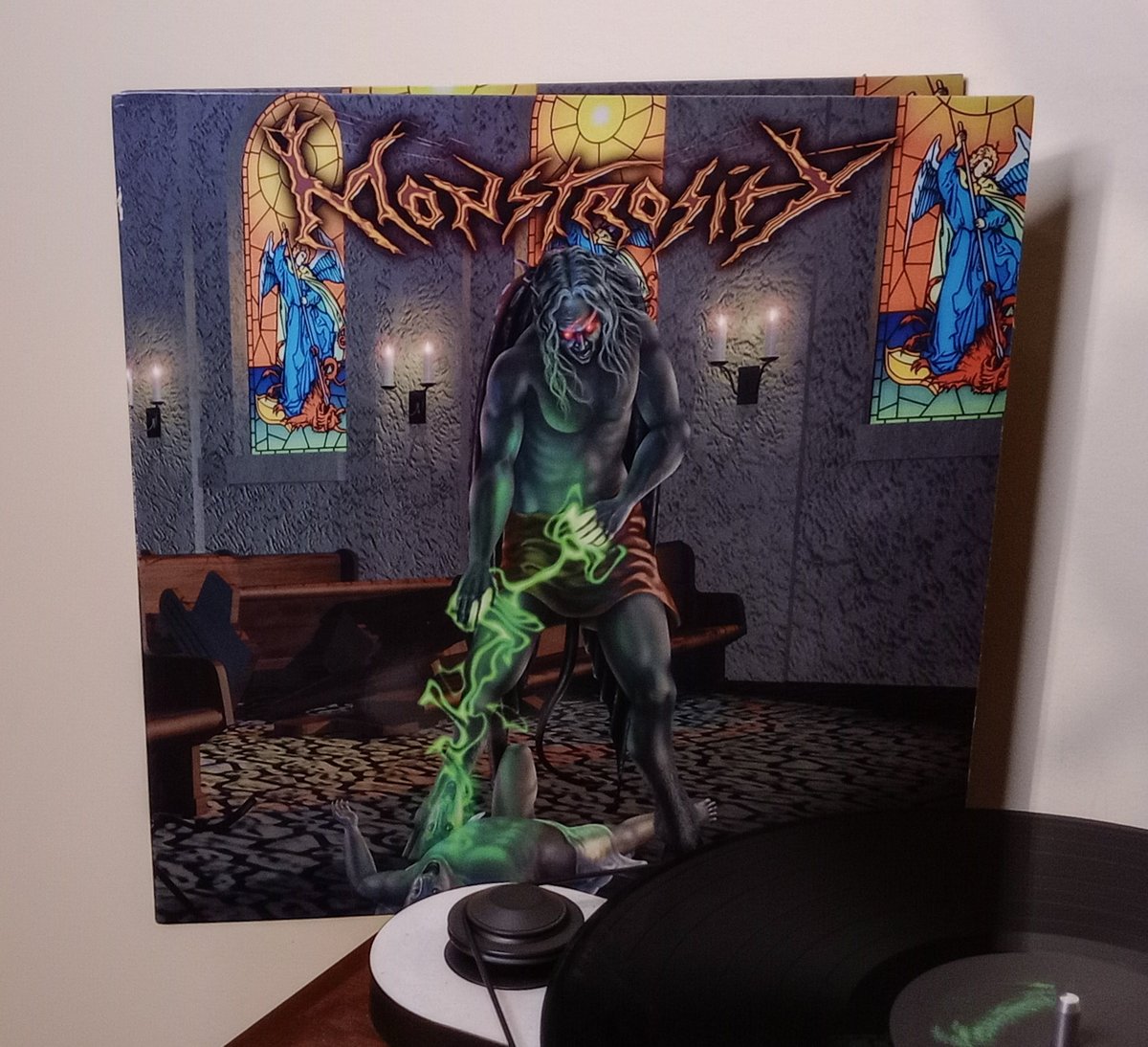 divinenothuman's tweet photo. Death Metal reigns supreme 🍻

🇺🇲 MONSTROSITY: "In Dark Purity" (1999)

🎧 https://t.co/WtqhjphUuE

#Monstrosity #InDarkPurity #OSDM #DeathMetal #vinylrecords #Metal #vinylcollection #MetalTwitter #vinyljunkie #Playlist #vinyl https://t.co/Qh51BcqVMN