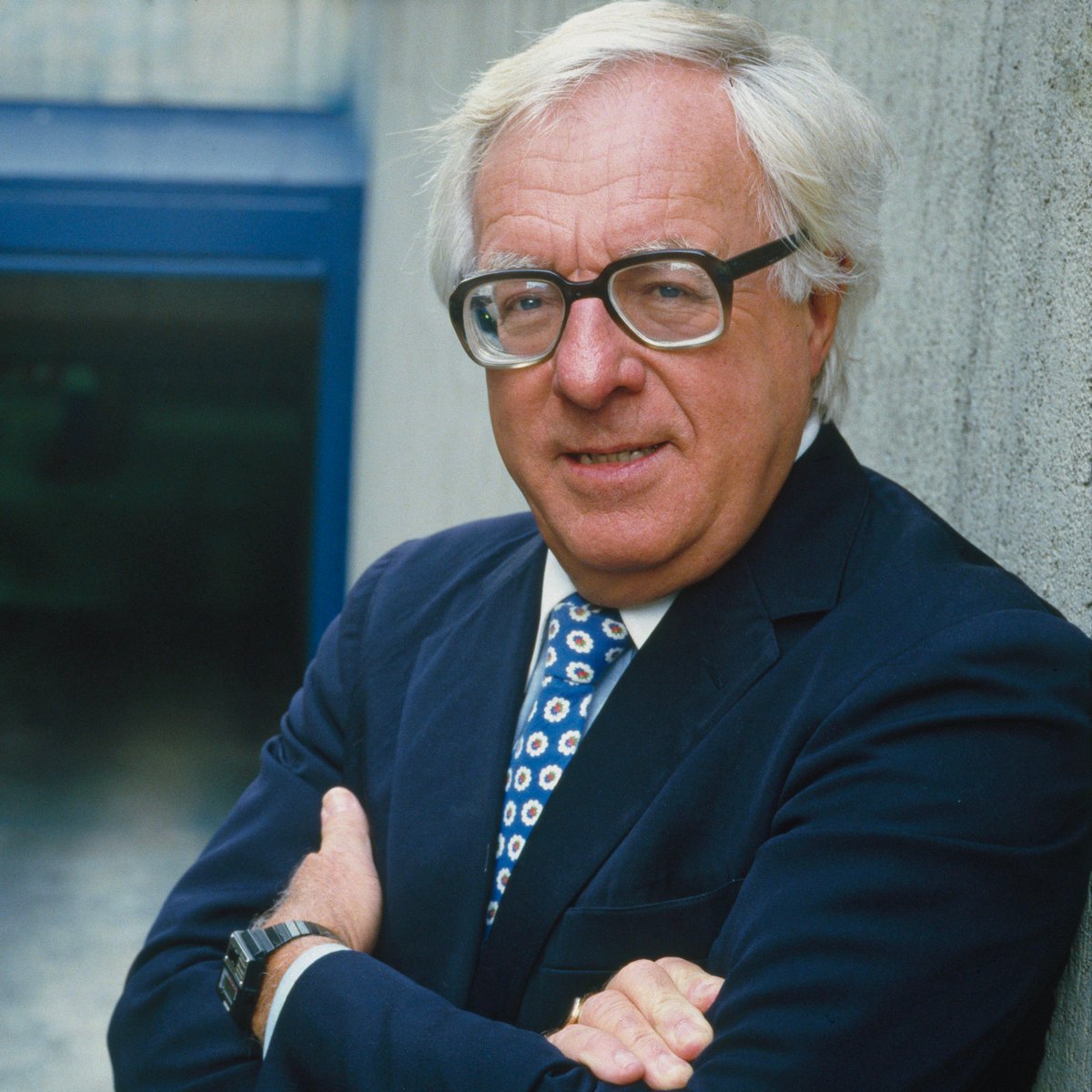 AtomixPub's tweet photo. Quote of the Day
"May you be in love every day for the next 20,000 days. And out of that love, remake a world.”
― Ray Bradbury https://t.co/D9vk24BY3U