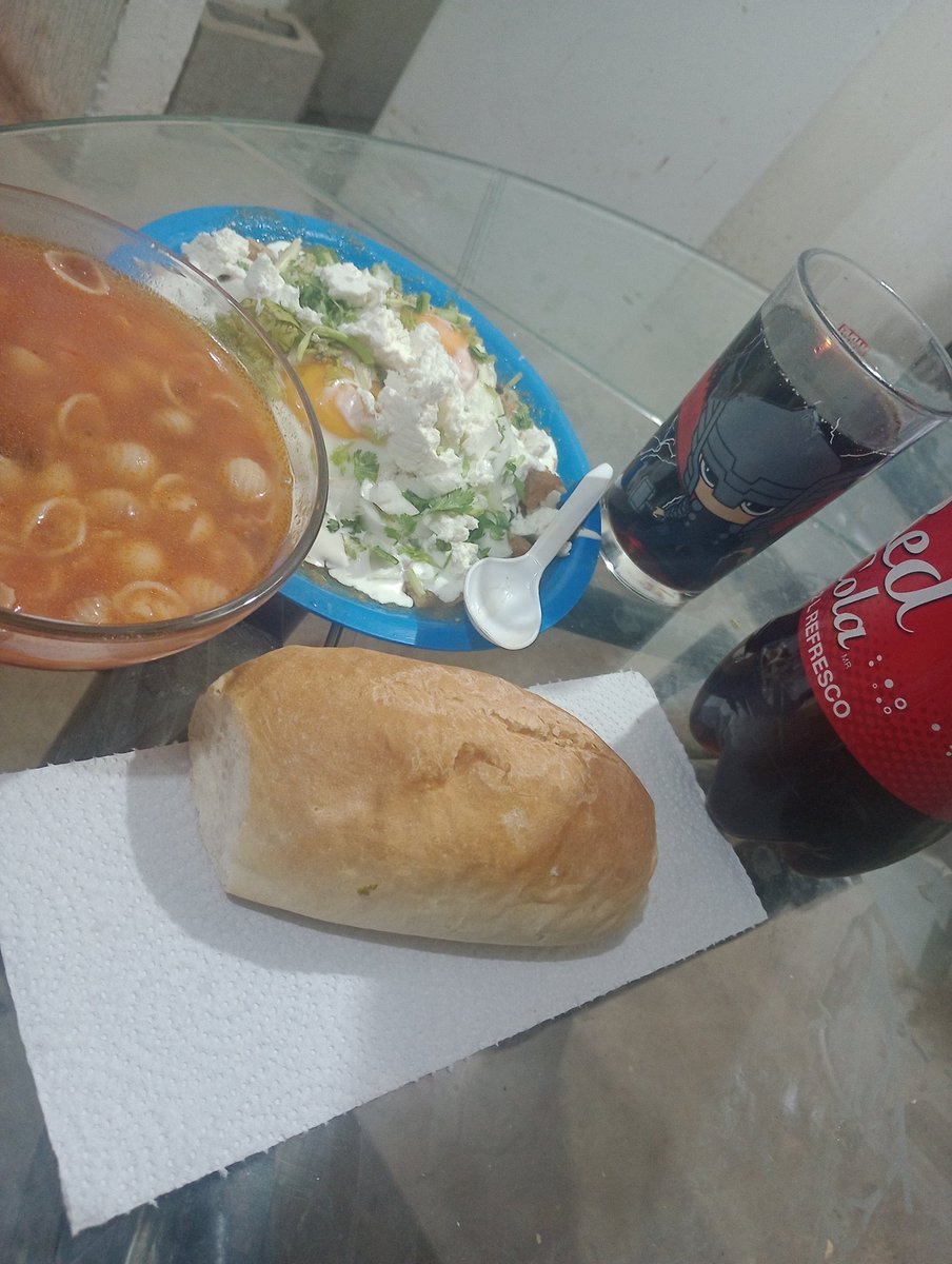 #EsHoraDeComerSiSiSi A cenar chilaquiles con Huevo y Sopita junto al nuevo video de <a href="/AndresFnSsb/">AndresFn</a> 😁