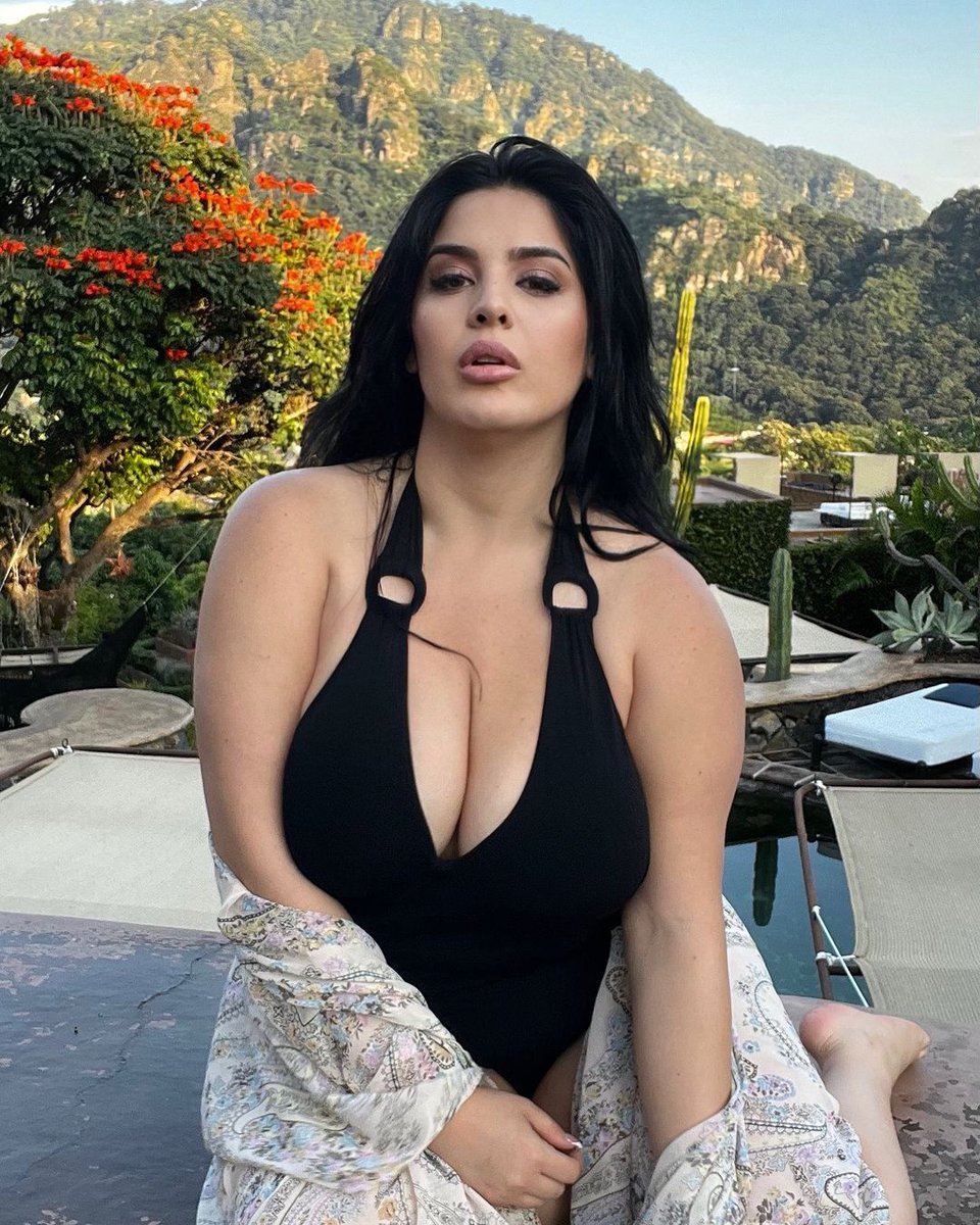 𝒵𝑒𝓁𝓂𝒶 𝑀𝐼𝐿𝐹★ tweet media