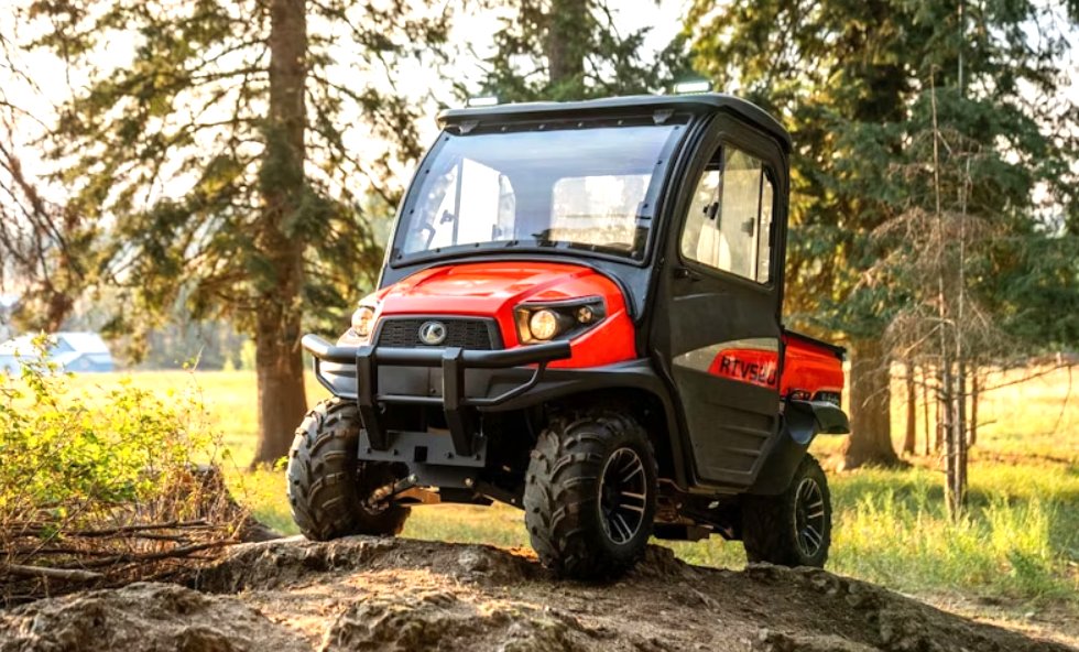 For #Kubota, functionality is not an option. As such, many features often considered accessories are actually standard on the limited-edition RTV520 Crossroads Edition. Details in this @Equipment_World article: shorturl.at/lFI08 @KubotaCanadaLtd #RobertsFarmEquipment #RFE
