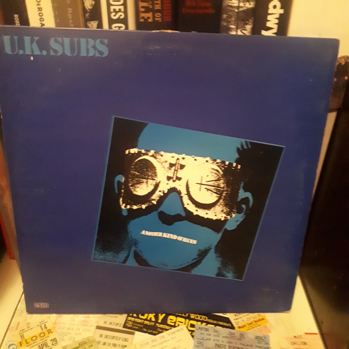 PopsOReilly's tweet image. Albf the Week! Another Kind Of Blues/ UK Subs.  This is a true punk rock album with a ragged driving beat, speedy  power chords and shouting raspy vocals. Perfect blueprint for many a punk band to come. It&apos;s not rocket science but hotdang it kicks ass!
#UK #BARMY #ARMY