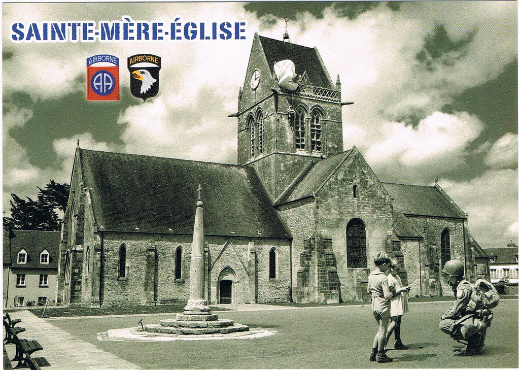 YNHallak's tweet photo. The John Steele monument in Sainte-Mere-Eglise, #Normandy. 🪂
Sainte-Mere-Eglise Photo: #JohnSteele revient au clocher. https://t.co/bQhblRjv8l