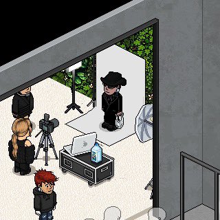 tw4ib's tweet photo. tapete vermelho da coperni, e eu mais uma vez fazendo uma ilustre presença !
HFI sempre inovando… 🤍
@HabFIndustry
#SWIPExHFI
@tvglobohb https://t.co/NlFNE5Cj34