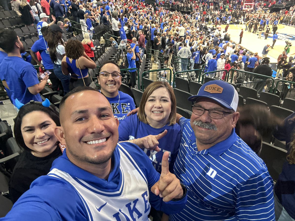 Fortunate and blessed to share these moments with my family.  💙 #DukeFamily #Sweet16 #Elite8 #MarchMadness @DukeATHLETICS @DukeMBB