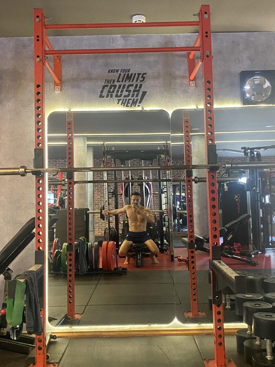 Boy Gym tweet media