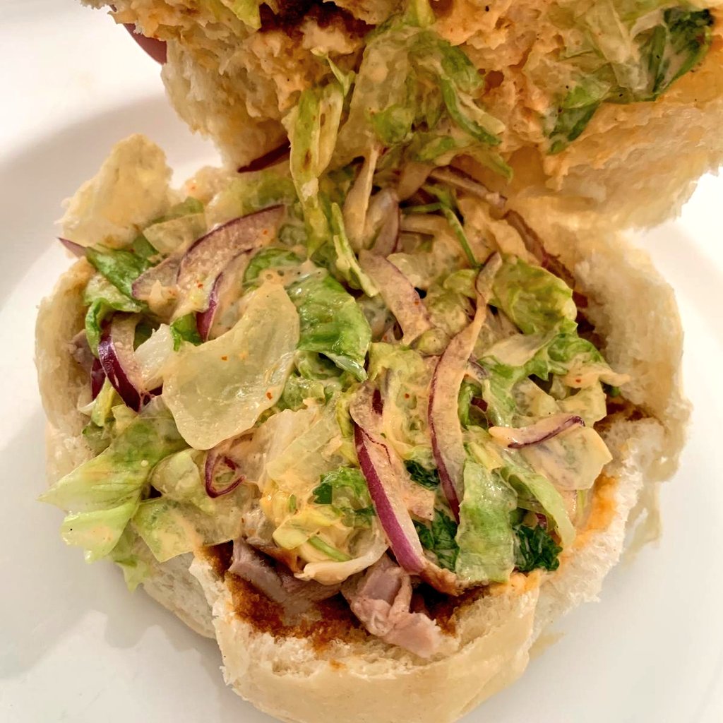 VickiTreadell's tweet image. #EastMeetsWest
My take on a #BánhMi...
A #Barm Mi!
Asian slaw... shredded cos lettuce, red onion, #coriander &amp;amp; #mint with a #sriracha mayonnaise.
Shredded roast duck #leftovers. 
#HoiSin sauce.
"Barm Cake" - a soft, round, bread roll traditionally from the North West of England😋