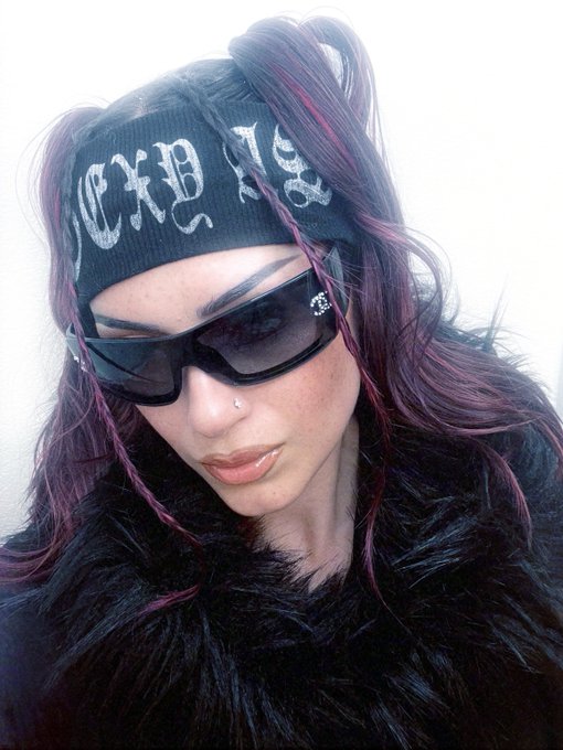 SEXY AS F*CK https://t.co/31BckXOPGw