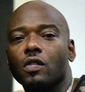 lord3aaa's tweet image. #HumorMe
What is his signature song?