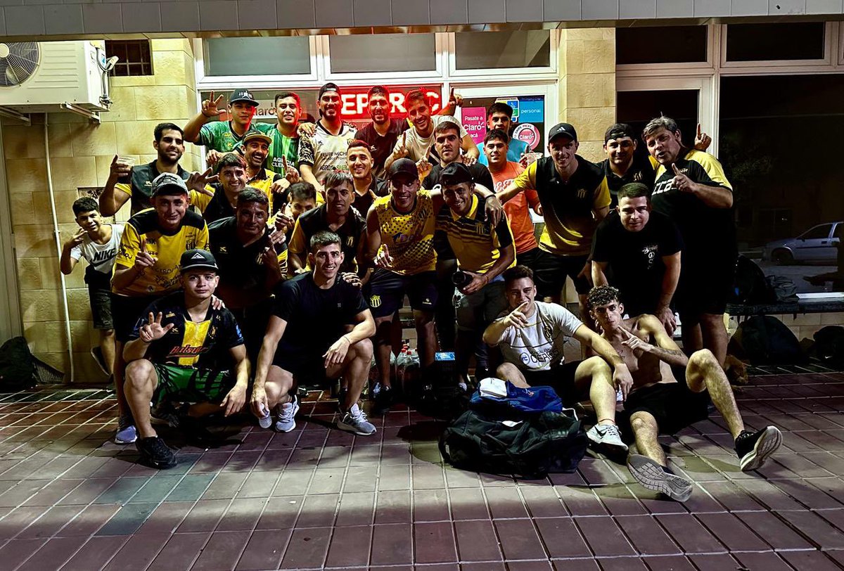 los clásicos se ganan…. y se festejan! 🥳

💛 ¡qué lindo ser de central! 🖤