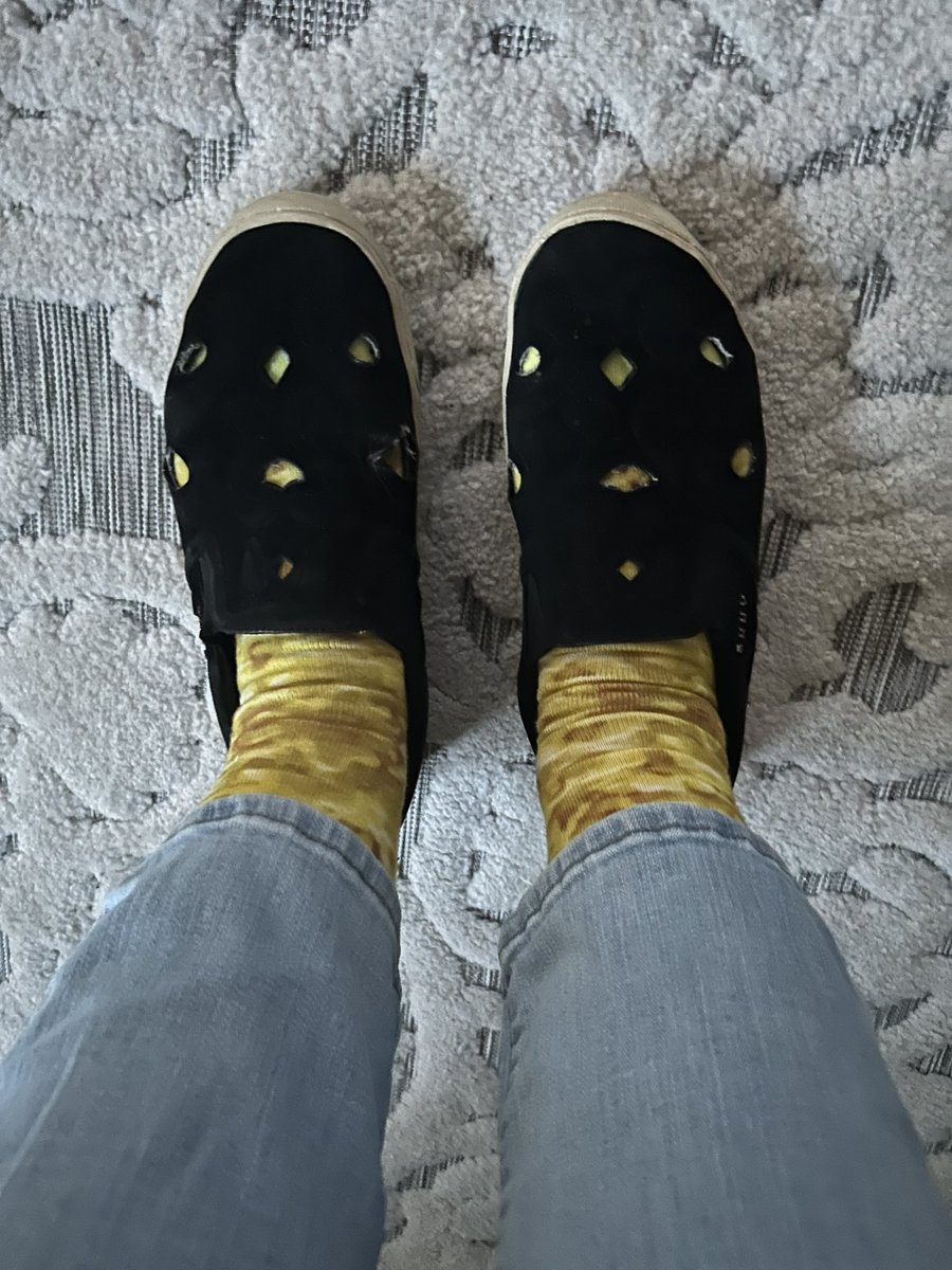 Lady_Standby's tweet photo. If it’s wrong, I don’t want to be right! Popcorn Socks🤣

#AmcMerchandise
#AMCNEVERLEAVING https://t.co/A9I9gjlFfK