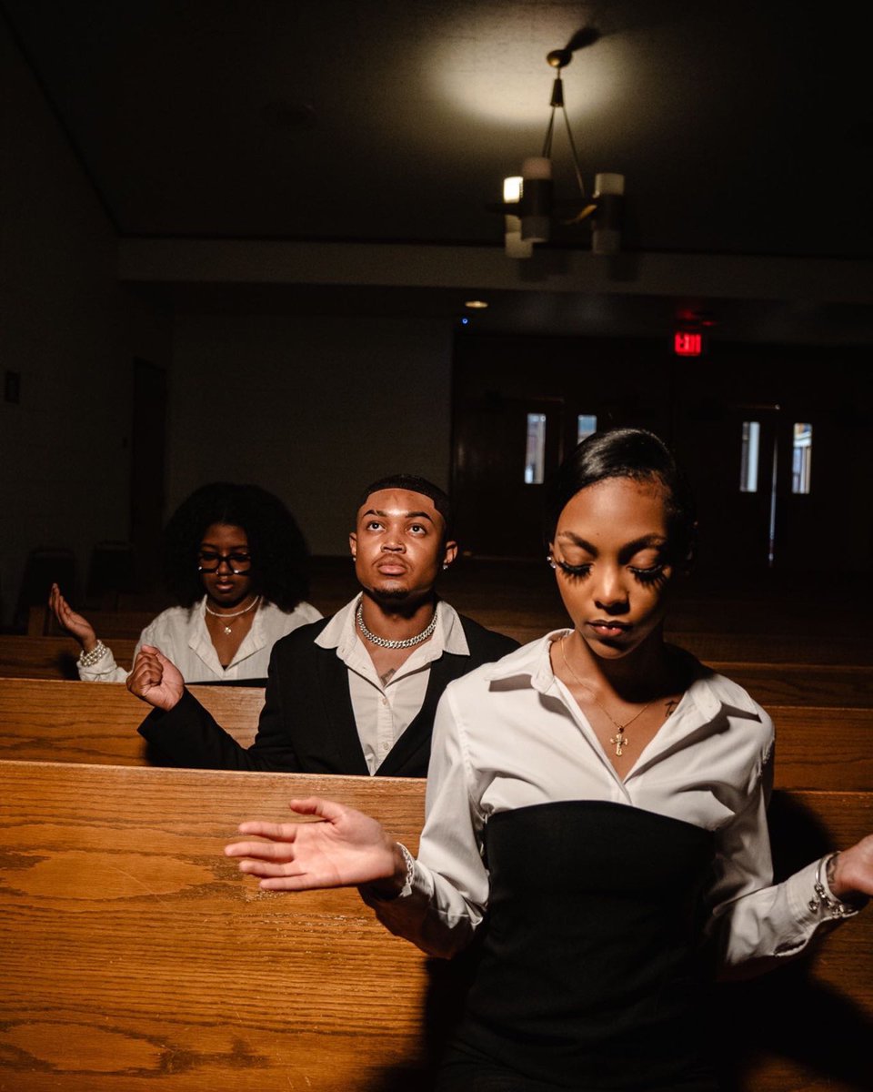 theeinfluencepv's tweet photo. Happy Resurrection Sunday 🙏🏾🙌🏾💒 https://t.co/fxHQk3Y2qg