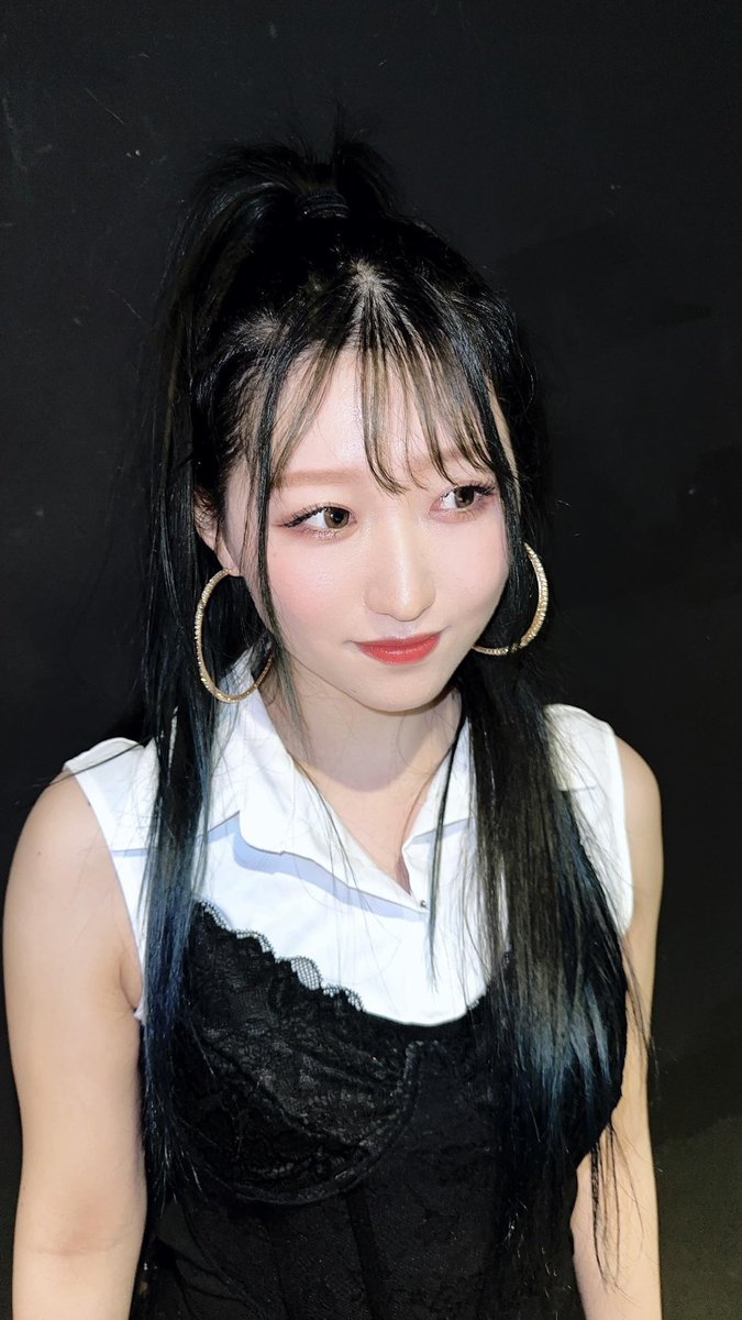 Mi970901cham's tweet photo. 昨日のイベント✨
撮ってもらったけどうますぎる…😳
今度からも撮っていただきたい🥺笑

一旦帰ったのにしれっと戻ってランダムダンス💃
先週踊ったはずなのに初っ端から間違ってる
人に惑わされる私はランダムダンスに向いてない😂
が、楽しかった���す
次は６月　ももなとドシちゃん頑張ります✨ https://t.co/SZdV8ejYfI