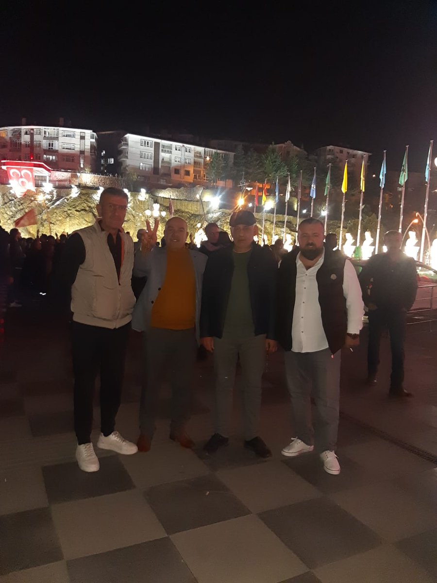 Metinakm2's tweet photo. Allahın izniyle geleceğiz dedik geldik gümbür gümbür 
@mansuryavas06 
@ArslanYuksel06 
@feramuzustun 
@HHBOZOK06 
@serkantastan_06 
@LeventAslan40 
@ElifKoa09541961 
@alparslan_ziya https://t.co/eaQ0LYVa8M