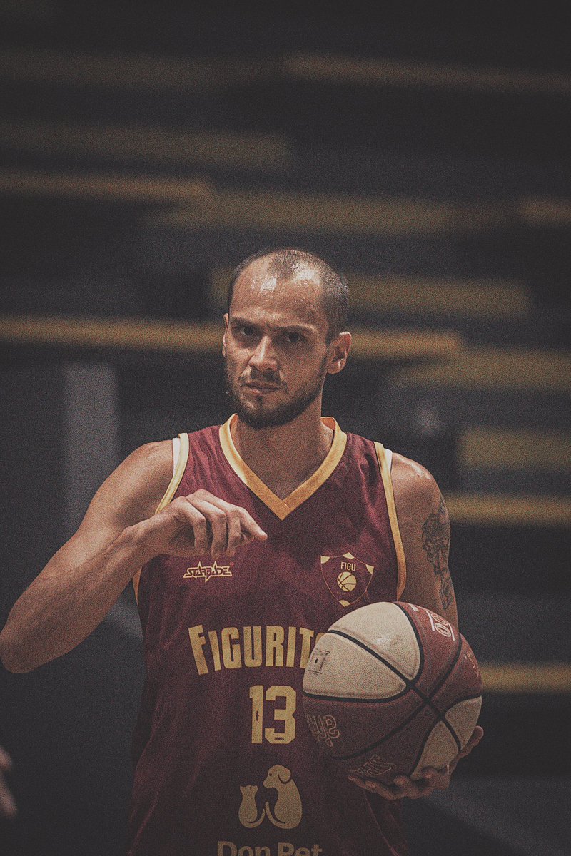 Matias13Mr's tweet photo. ¿Cómo que mañana no juega la figu? 🏀 https://t.co/n2ZwXzTYdc