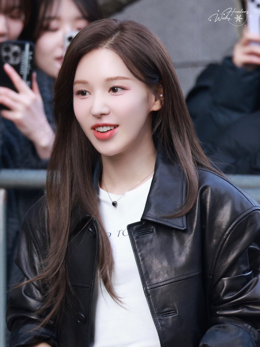 Red Velvet - Wendy
溫柔似水
#웬디 #Wendy 
#레드벨벳 #RedVelvet