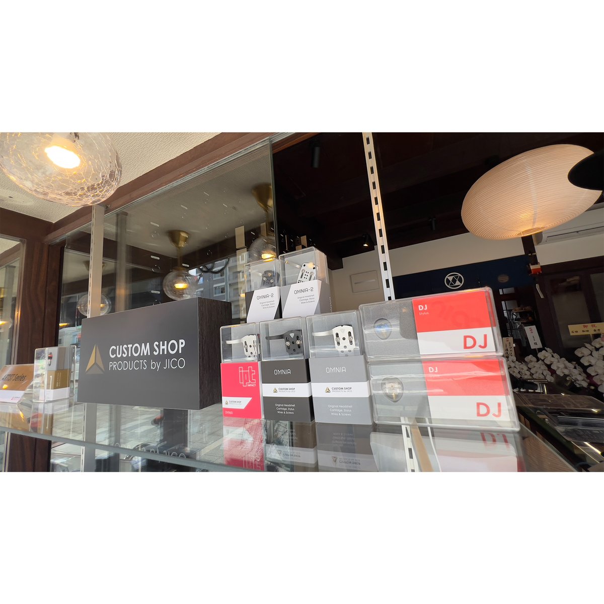 jico_jpn's tweet photo. 本日、弊社運営のレコード針専門店
「Feel Records 京都はなれ店」をオープンいたました。

カフェ・試聴室・ギャラリーを併設しており、どなた様でもお気軽にご利用いただけるよう空間を提供いたします。

お近くにお越しの際は、ぜひお立ち寄りください。

#JICO #ジコー #京都はなれ店 #レコード針 https://t.co/eM7prrLX9J