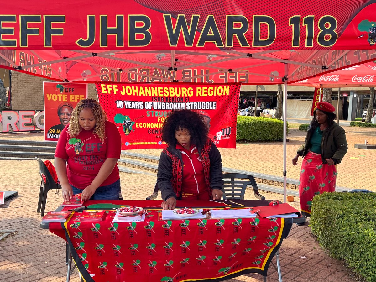 🚨Happening Now🚨

Please visit @EFFSouthAfrica stall at the #RandEasterShow2024. Interact with the fighters, Buy EFF Merchandise and Sign EFF membership!!