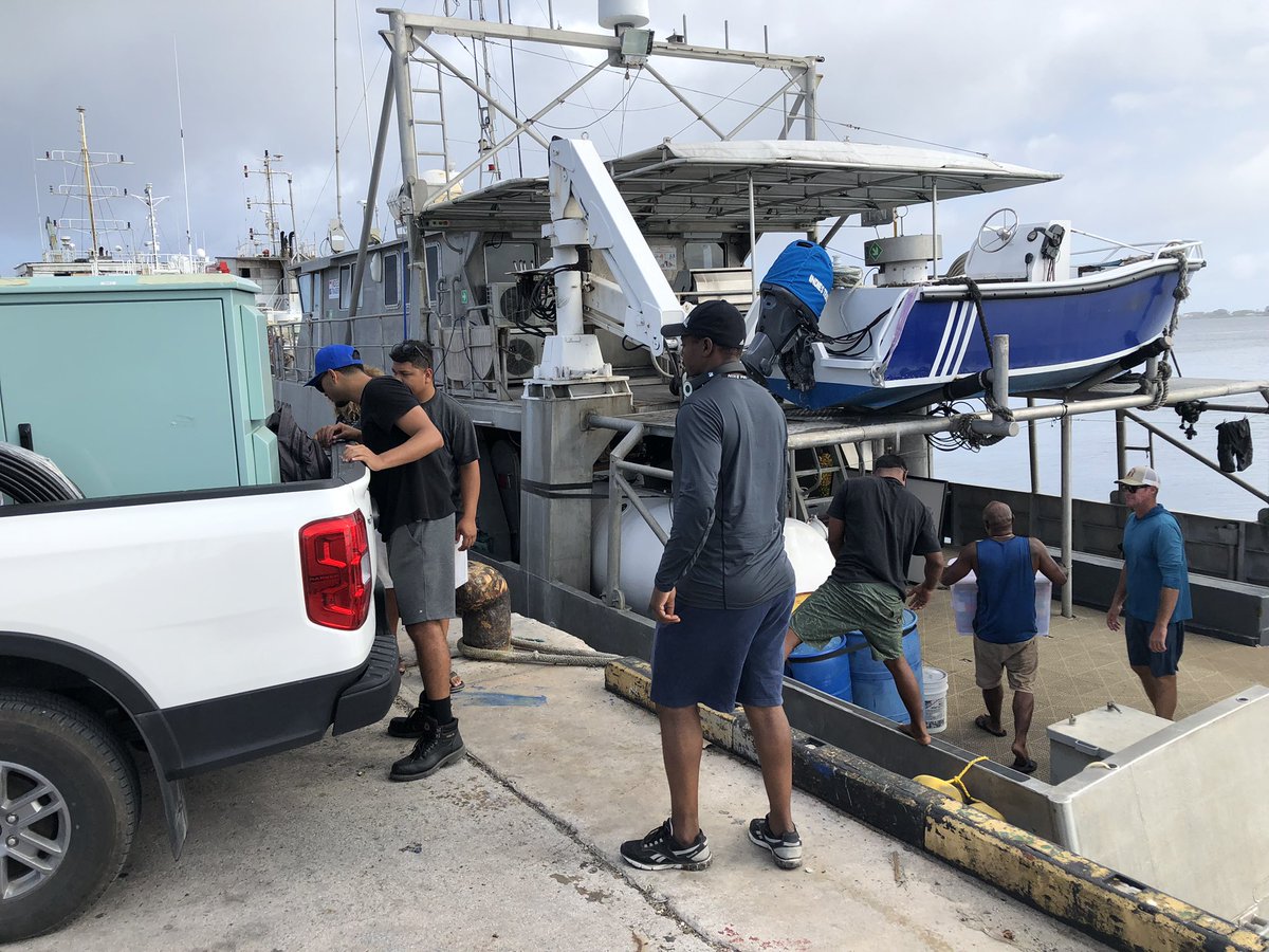 KSavu's tweet photo. Loading and ready to sail https://t.co/KqsmrBKF6k