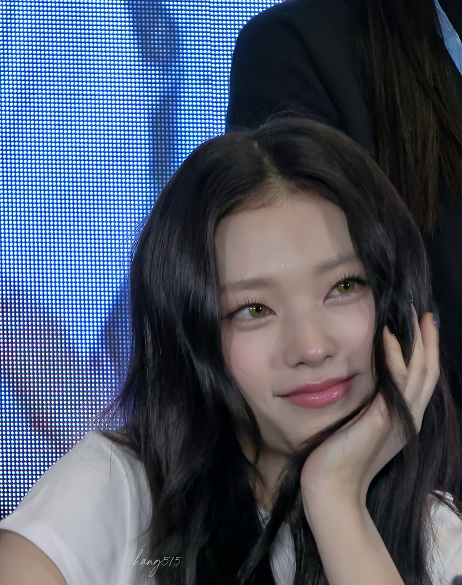 river515_'s tweet photo. 홀림.. https://t.co/5gX4WmIsBI