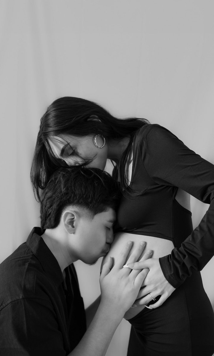 555renny's tweet photo. what a beautiful love we’ve created, I can’t wait to finally be a family of 3 with you. there’s no one else in this world I’d want to do this life with, I love you and our little family soo much. 🥹💚🌱🪴 https://t.co/TZDntbihib