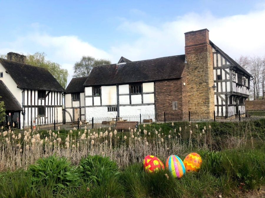 EASTER MONDAY FAMILY FUN DAYS Bromwich Hall and Haden Hill House 12pm-4pm. Entry Free just drop in. Enjoy games, crafts trails and fun. Children's entertainer Ron Popple will also be at Haden Hill House undertaking magic shows.