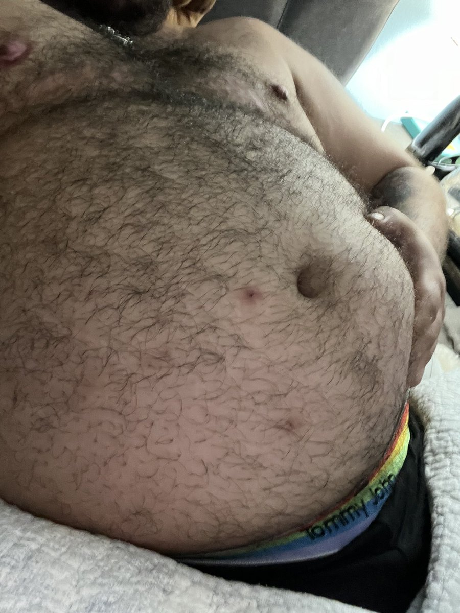 beachbellybum's tweet photo. It’s late at night, and I wish I was cuddling with you! Will you rub my big belly??
#ftm #ftmporn #transgenderporn #mpreg #fat #belly #bellyporn #chubby #chubby #chubgay #beargay #bear #hairy #hairygay #fatftm #ftmfat https://t.co/khetA7Ozrj