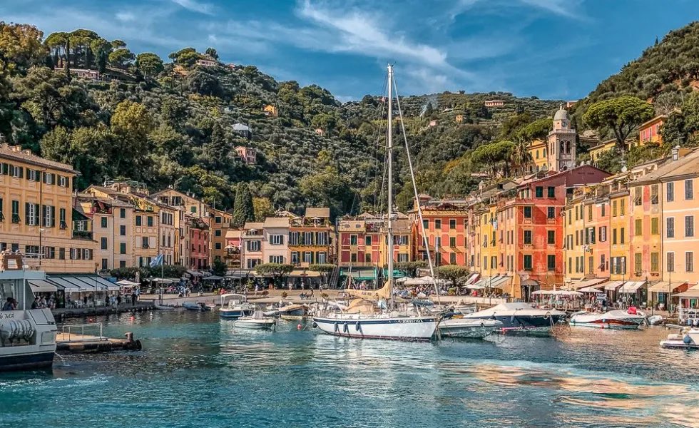 Have you planned your Italian Riviera summer vacation yet?! Don’t forget to add Portofino to the list! #visititaly #europevacation #summerholidays