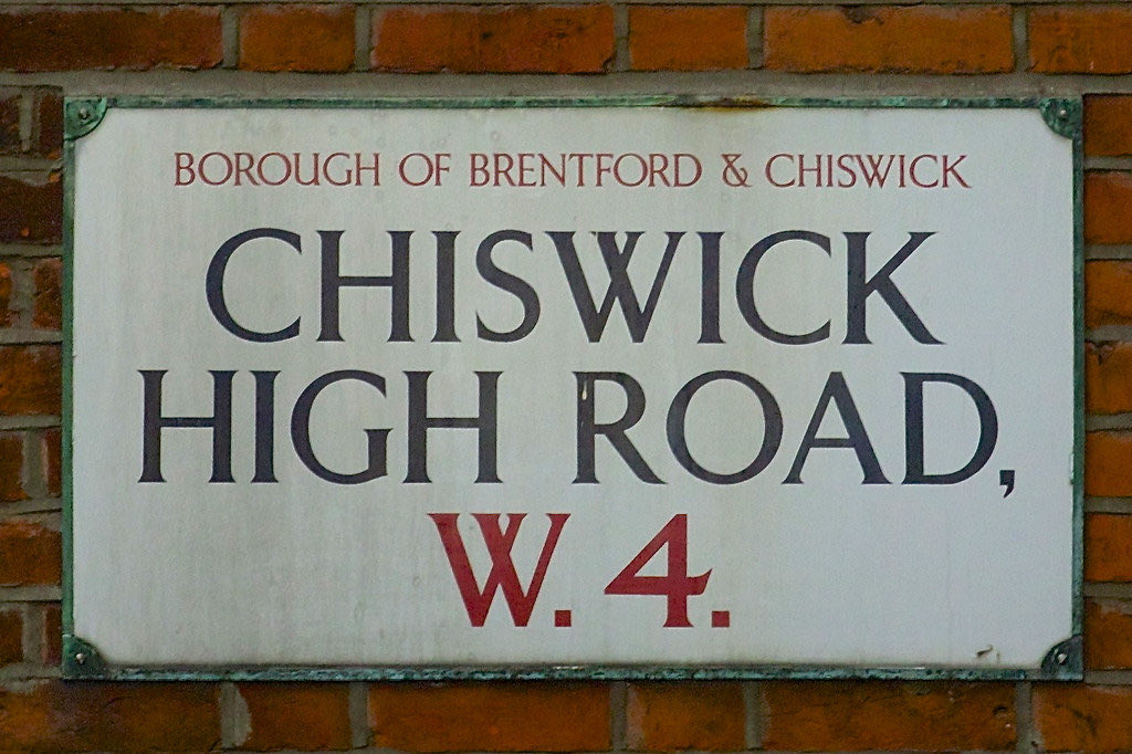Happy London Borough day! On the 1st April 1965 the London Boroughs of today were created after amalgamating previous administrative areas into 32 new areas. Traces of the past can still be seen on old road signs: districts that no longer exist.