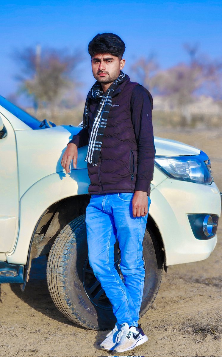 जो रातों को कोशिशों में गवा देते है।
वही सपनों की चिंगारी को और हवा देते है।।
<a href="/nsui/">NSUI</a> <a href="/NSUI_Sandesh/">NSUI Media</a> <a href="/INCIndia/">Congress</a>