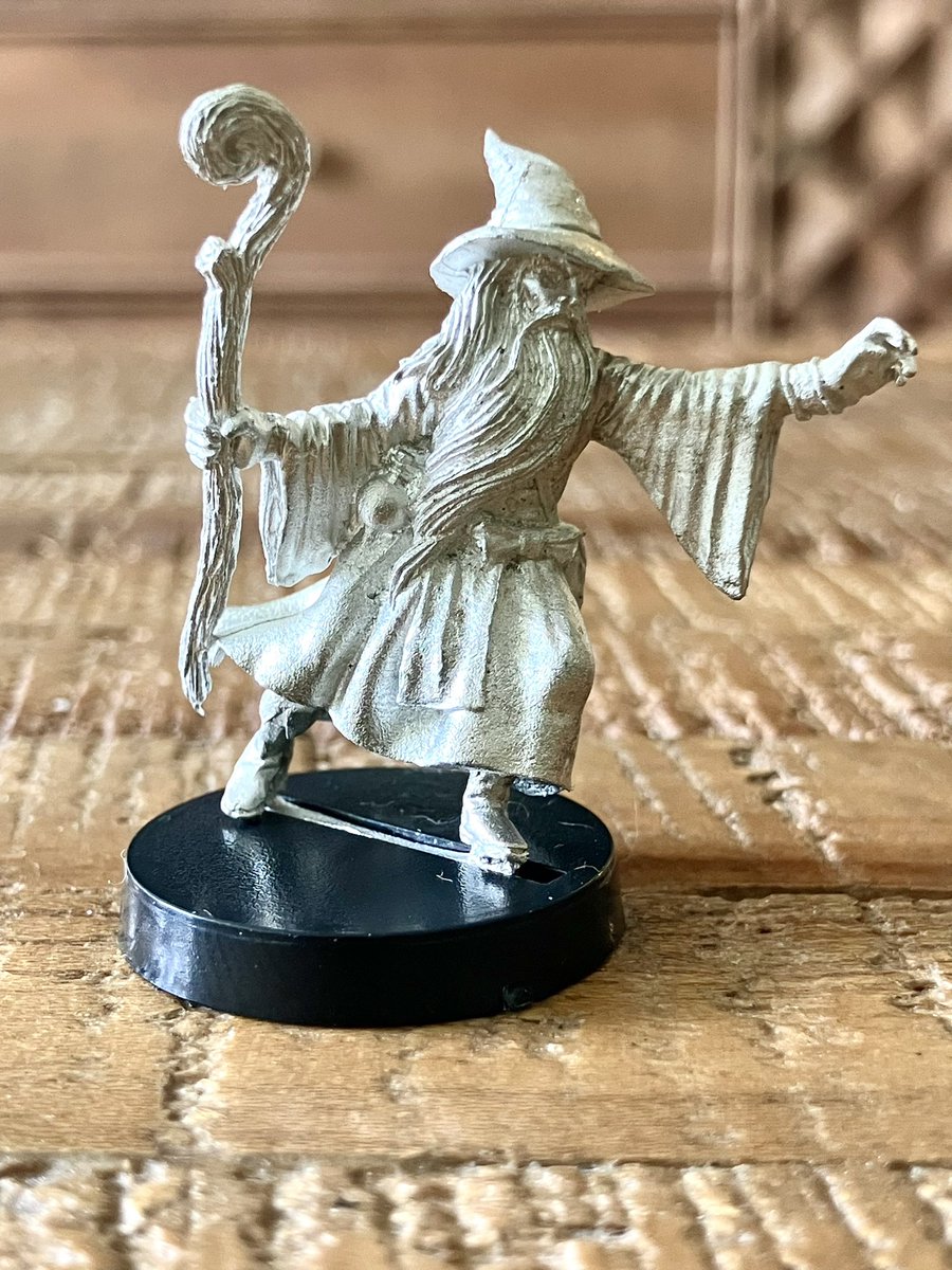 I hope everyone had the opportunity to roll some dice with friends and family this weekend!
Where did your adventures take you?

#gamingwithfriends #dnd #wizard #miniature #ttrpgcommunity #rpg #originalgrognard