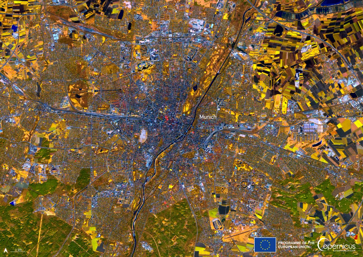 #DYK that Munich 🇩🇪 is the river surfing capital of the world ❓ River surfers 'hang ten” on the waves of the Eisbach, a side arm of the Isar River that flows through the city's English Garden ⬇️#Sentinel2🛰️📷 image