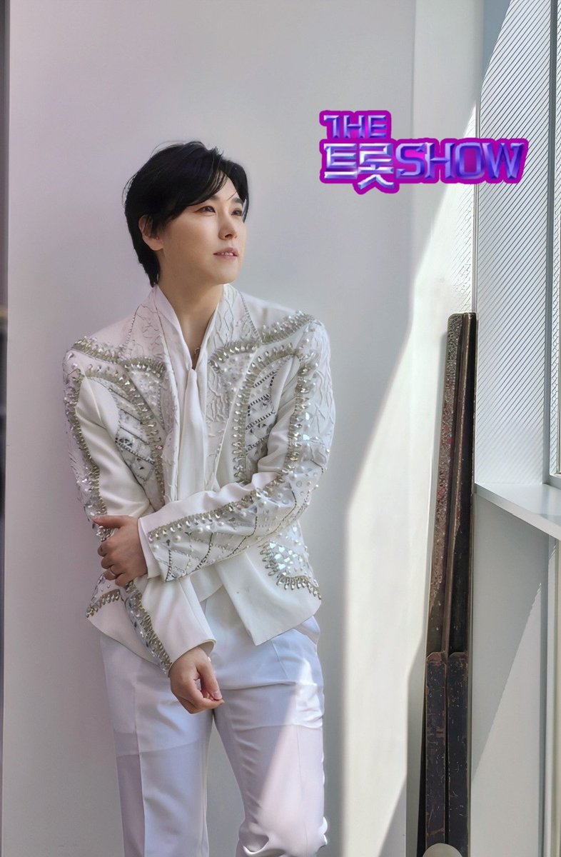 LIU_Sungmin's tweet image. [#성민] SBS FiL·SBS M &amp;lt;더트롯쇼&amp;gt; 7:00 PM
오늘 '더트롯쇼' 트롯귀공자 성민이 옵니다💝
우산 퍼포먼스와 사랑스러운 '애리(eri)' 무대 🤍
본방사수☂️ 

#SUNGMIN
#SBSFiL #SBSM #더트롯쇼