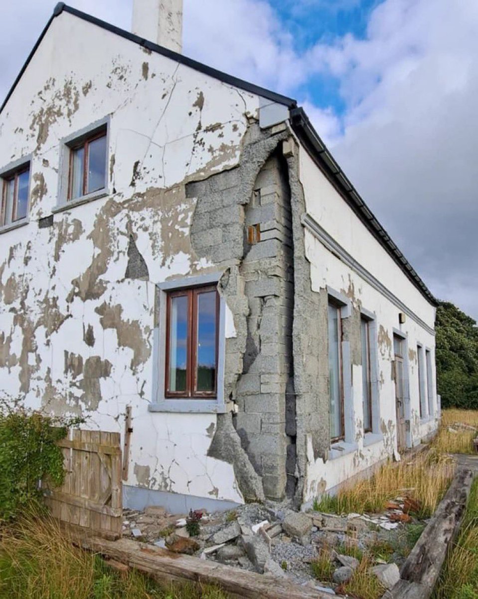 This is not an #AprilFoolsDay joke. 
This is the standard of living that the government of #Ireland are forcing their citizens to live in with no regard for their ethical &amp; moral duties to effectively fix this problem that they had a huge role to play in.