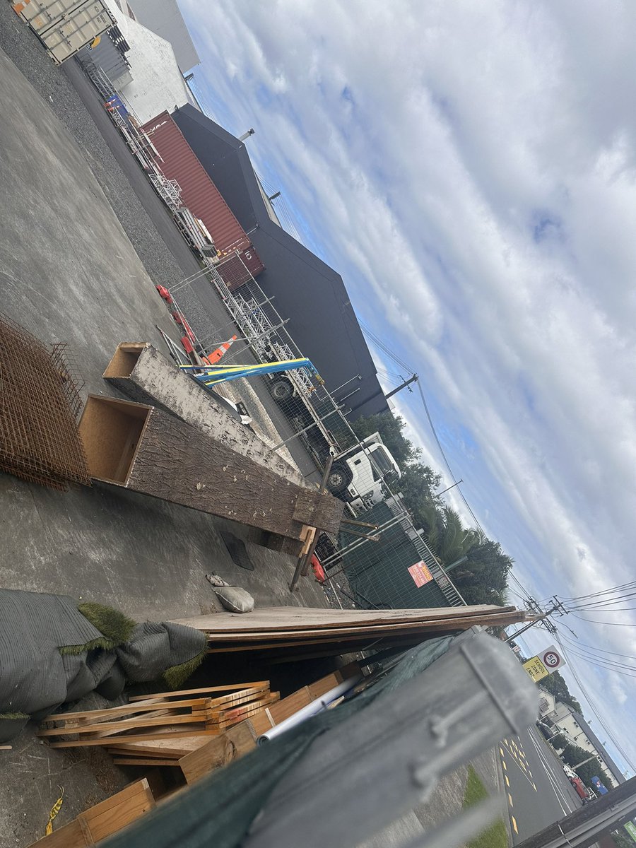 joshspace2's tweet image. set props i found near the film studio where the minecraft movie is being  filmed 
@DiscussingFilm