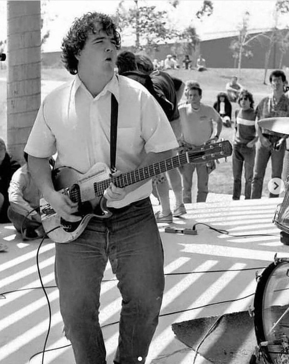 In memory of Dennes Dale 'D.' Boon, guitarist, singer and songwriter of the American punk rock trio Minutemen, born on this day in 1958 in San Pedro, California, and died in a traffic accident in 1985 at the age of 27 #punkrock #dboon #minutemen #history #punkrockhistory #otd