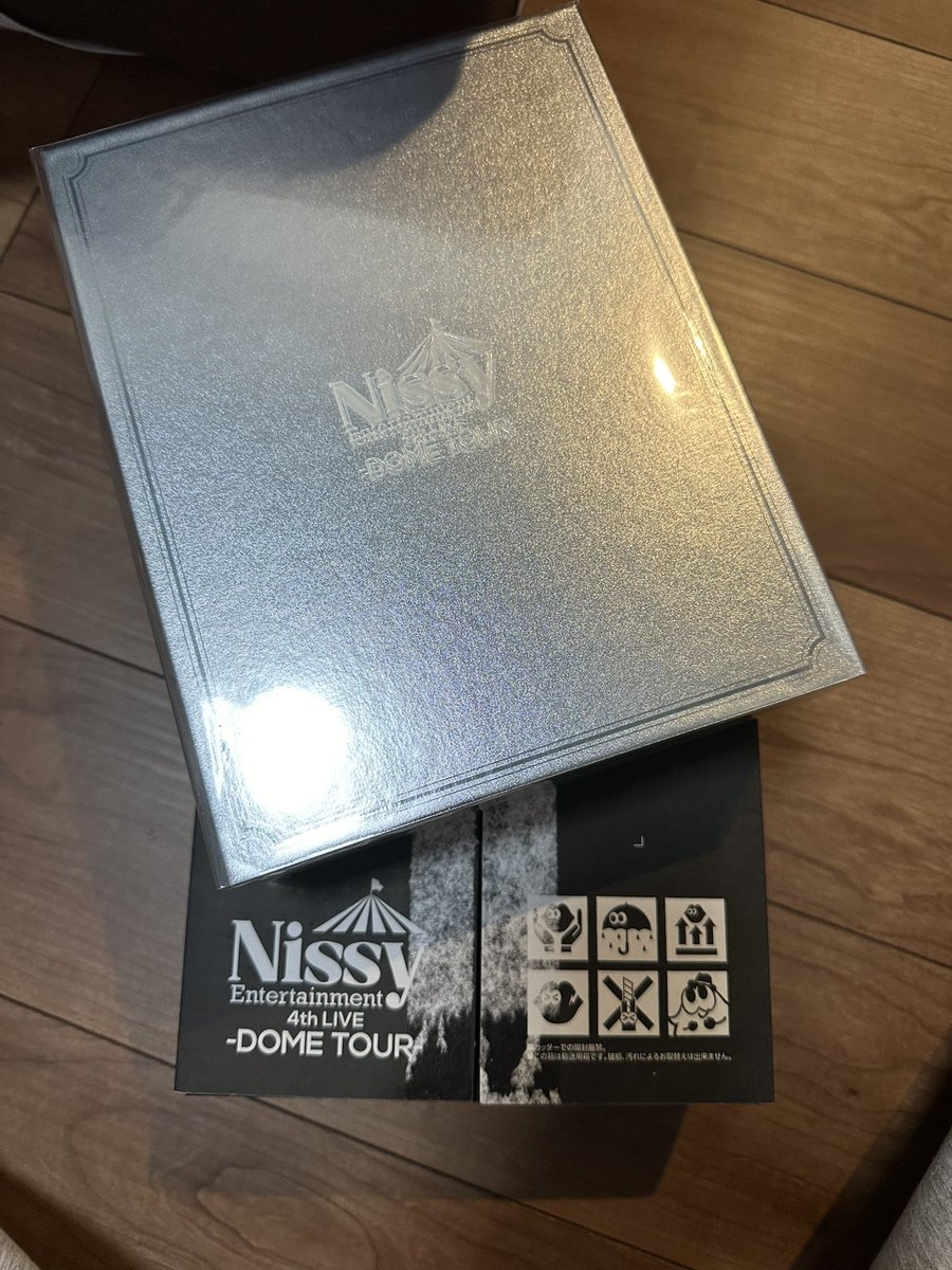 miyamiya1210's tweet image. 間違えて2個買っちゃったから普通に欲しい人いないかな笑

#Nissy #nissyentertainment #4thlive #dometour #Bluray