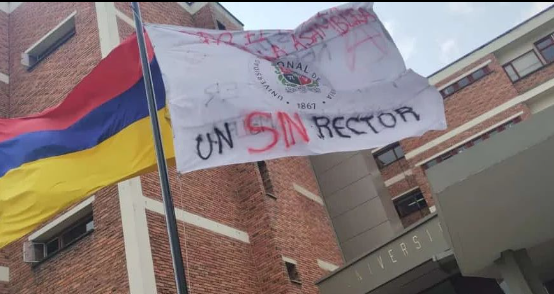 El_Arracacho's tweet photo. La designación de Ismael Peña como Rector de la @UNALOficial  fue un atentado contra la democracia y la voluntad popular. Pero esto no es todo.

⚠️¿Por qué una Rectoría de Peña sería devastadora para la Universidad Nacional? ⚠️

Abre hilo 🧵 https://t.co/jd9uo8aLXR