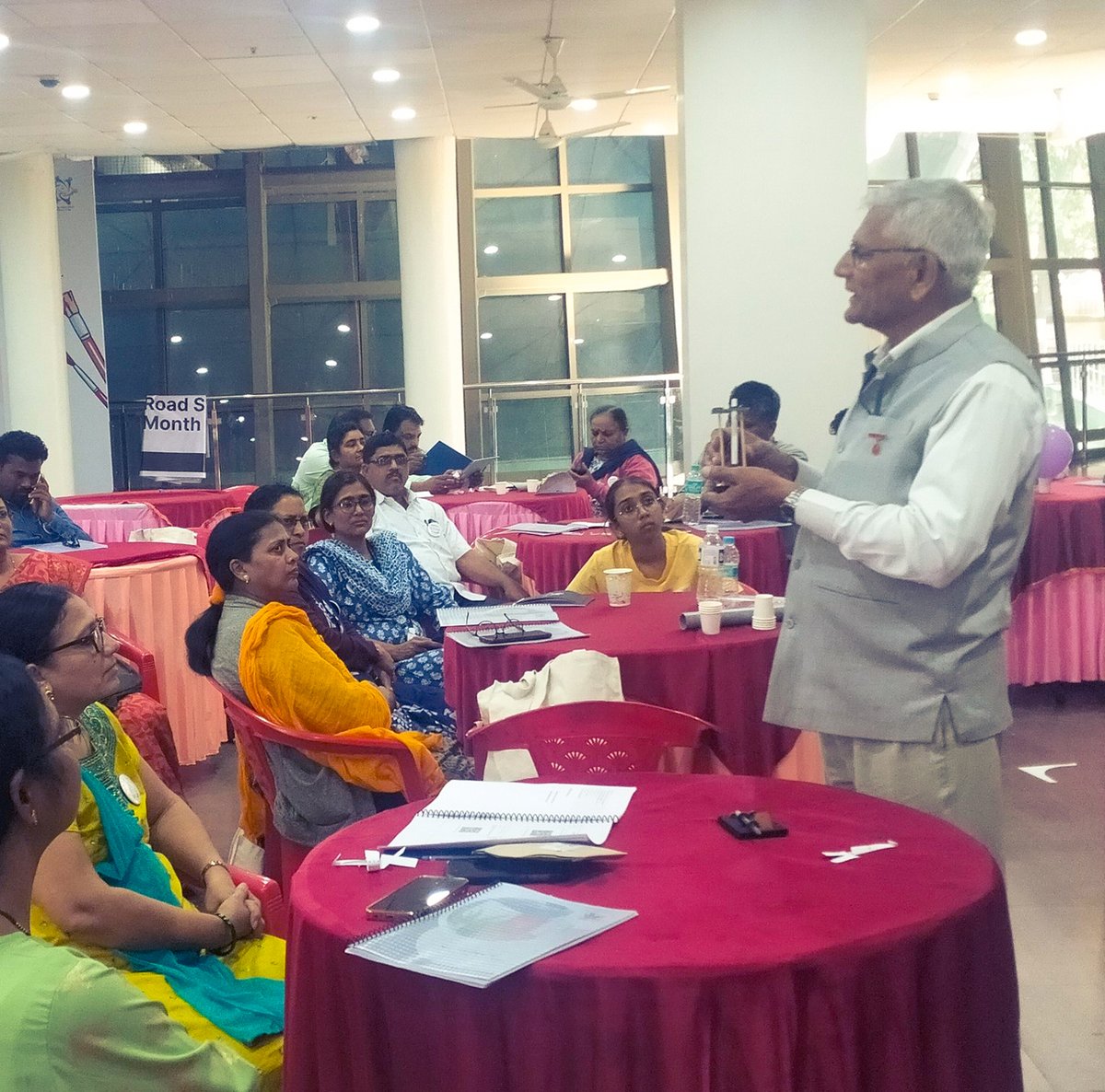TataTech_News's tweet photo. #CSR - At the heart of #EngineeringABetterWorld lies a commitment to empower teachers who will mentor future innovators👨‍🎓👩‍🎓

We're thrilled to collaborate with @IISERPune for the establishment of #STEM training centres and we recently organized several STEM training programs. https://t.co/CLFOOceY49