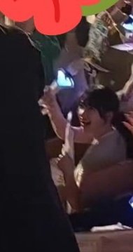 sjsofabulous's tweet photo. i didn't know that ari came to Ryeowook's concert ♡ 🥹

please, please don't ruin those smiles of the two :") i'm asking all fans to be supportive towards idol who are in a serious relationship. Let's normalize idol dating ♡ 

(pics : ctto) https://t.co/Ofw8KaMqOv