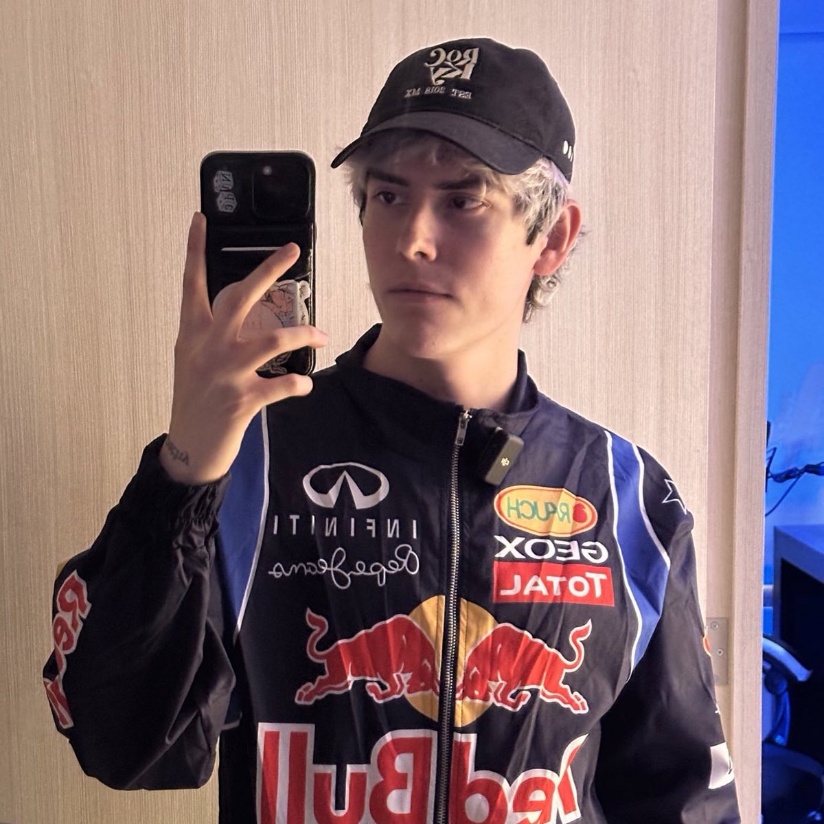 seungerdzl's tweet image. “Nunca vi a rodezel” SI LO VISTE

a thread🧵🪡: