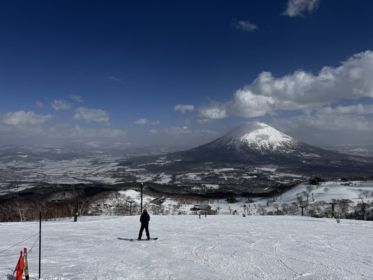 Hokkaido skiing &gt;